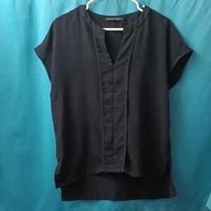Harlowe & Graham Black Cap Sleeve Blouse